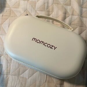 MomCozy M5 Hands Free Wearable Electronic Breast Pump Set